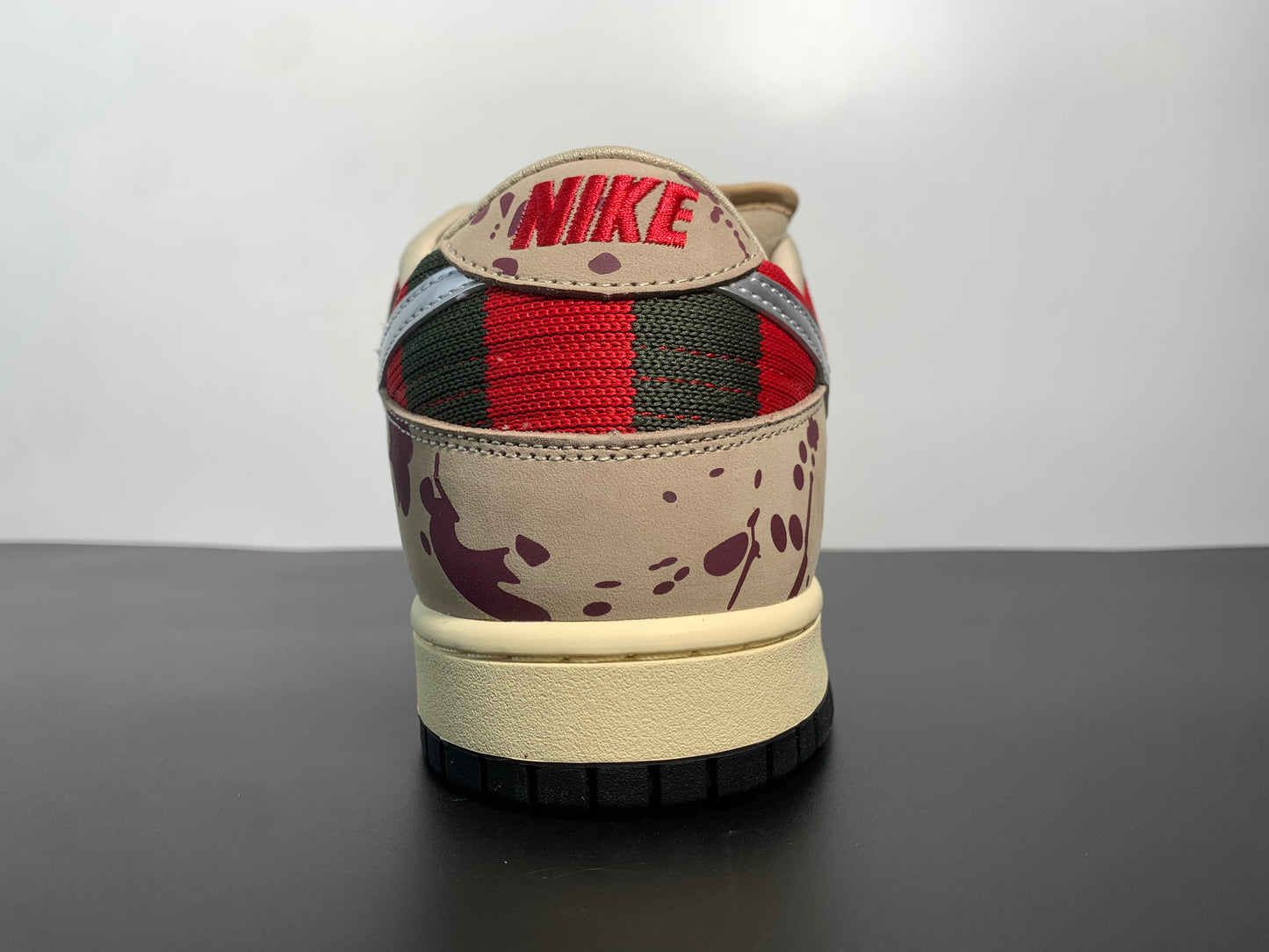 Nike SB Dunk Low Pro ‘Freddy Krueger’ 313170-202