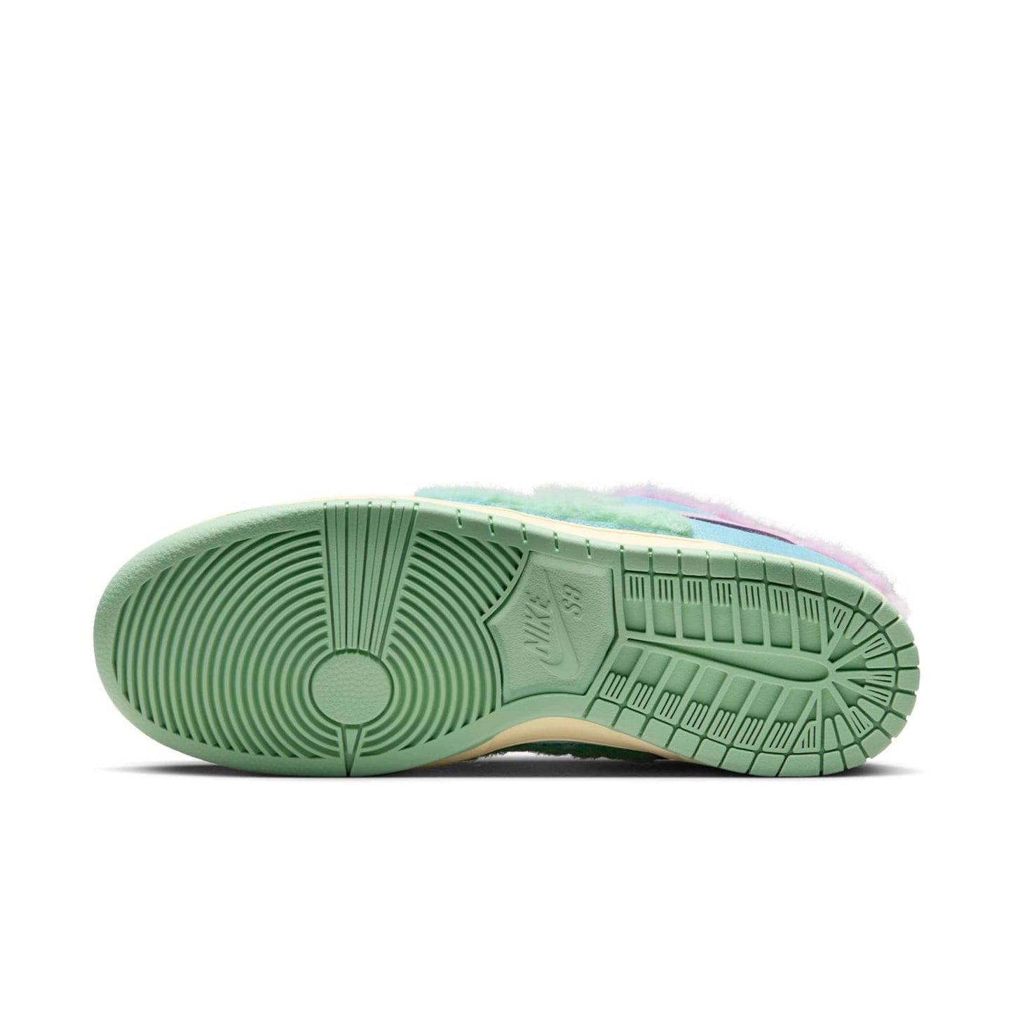 Nike x Verdy SB Dunk Low ‘Visty’