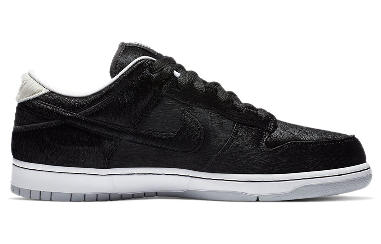 Nike SB Skateboard Dunk Low x Medicom Toy BE@RBRICK CZ5127-001