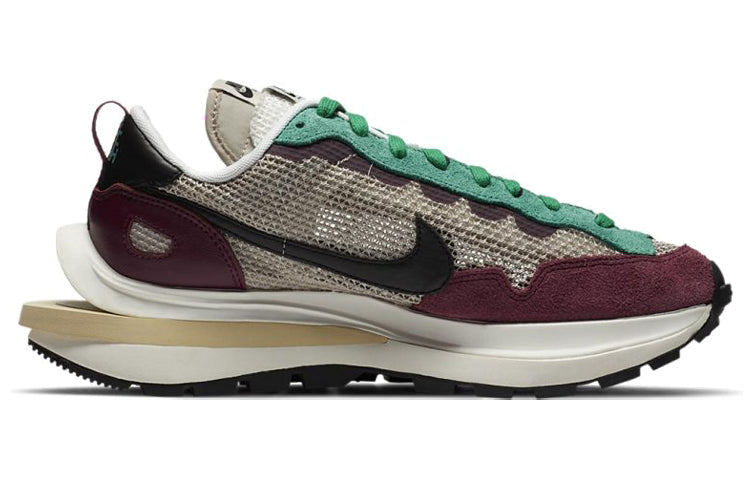 Nike Vaporwaffle Sacai String Villain Red DD3035-200