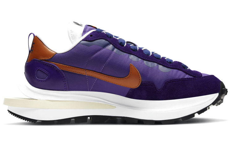 Nike VaporWaffle x Sacai Dark Iris DD1875-500