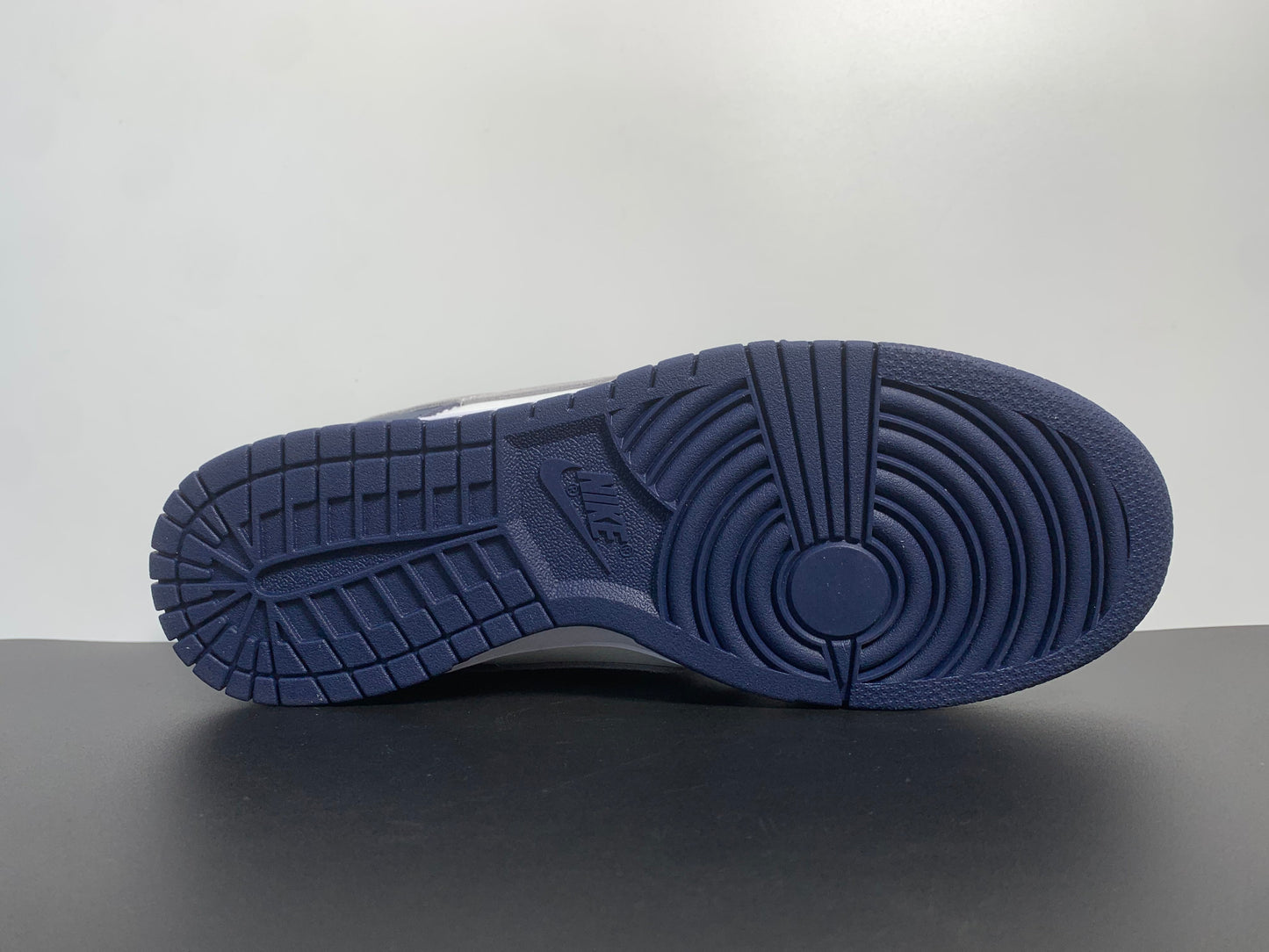 Nike Dunk Low Midnight Navy Smoke Grey FD9749-400