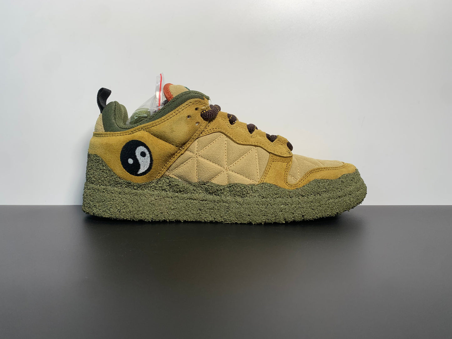 Cactus Plant Flea Market x Dunk Low SP 'Tan Mossy Green'  DM0430-700