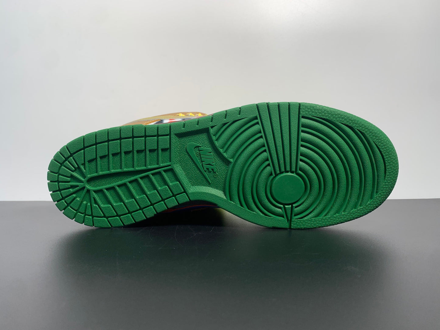 Nike SB Dunk Low ‘What The Dunk’ 318403-141