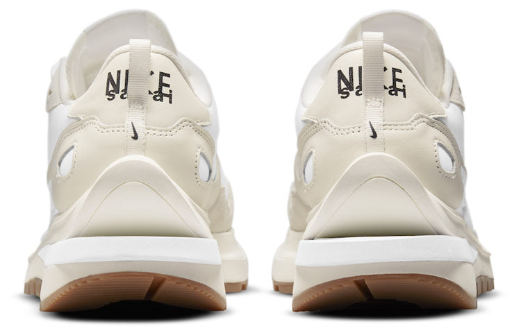Nike VaporWaffle x Sacai Sail DD1875-100