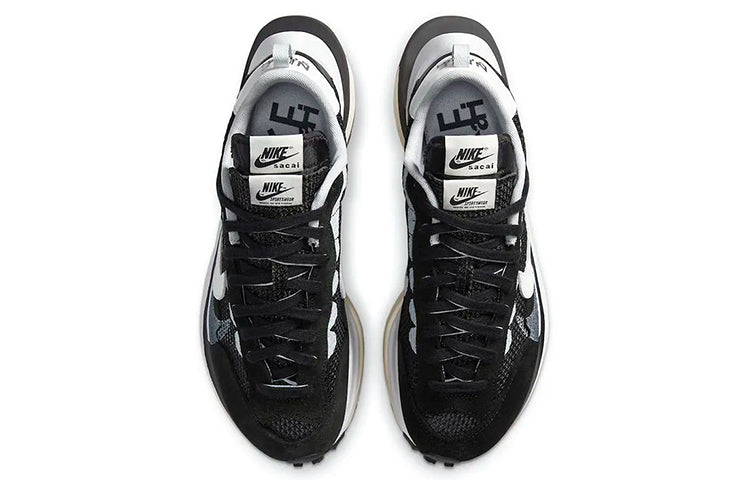 Nike Vaporwaffle Sacai Black White CV1363-001