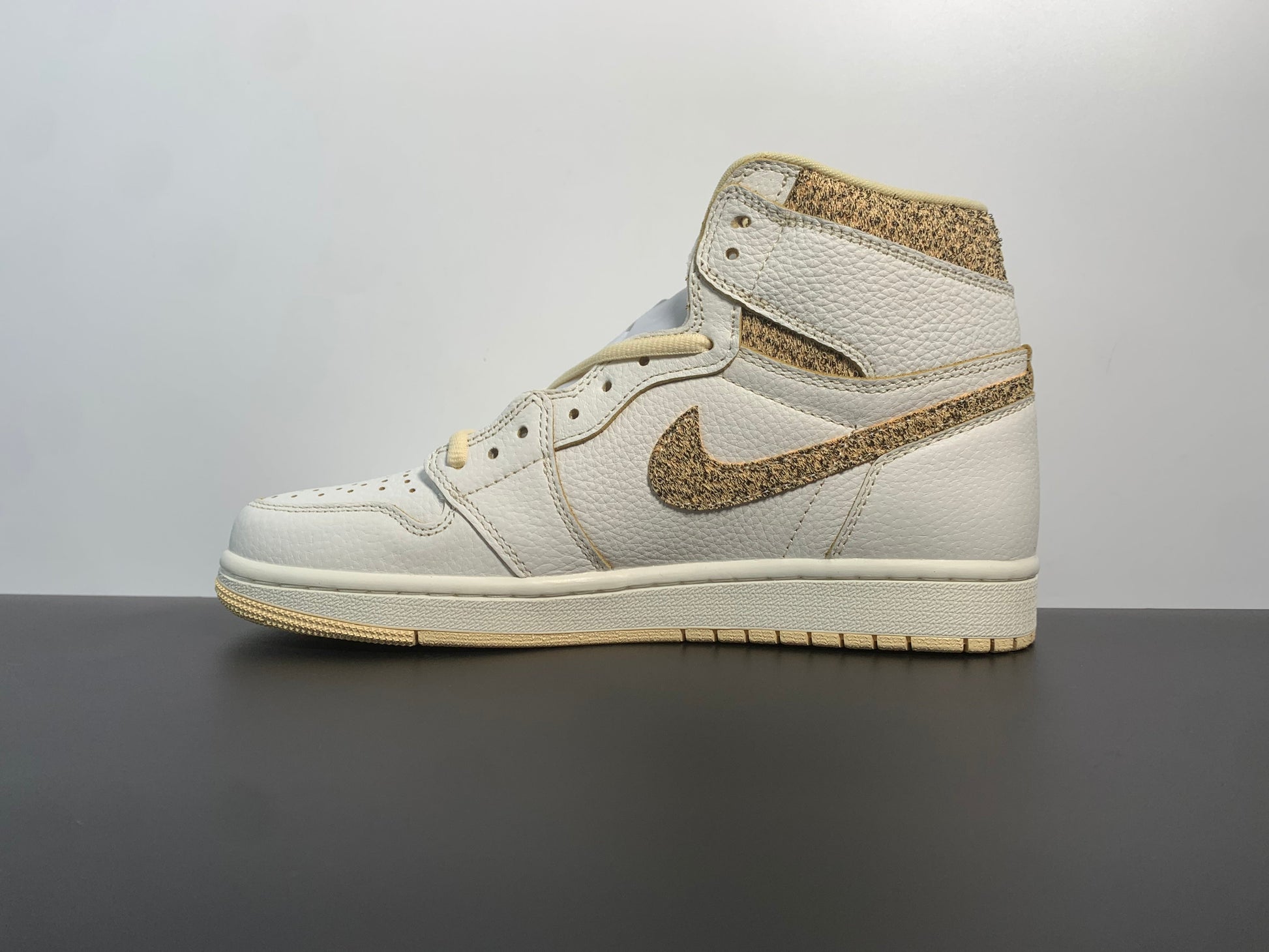 Air Jordan 1 Vibrations Of Naija FD8631-100