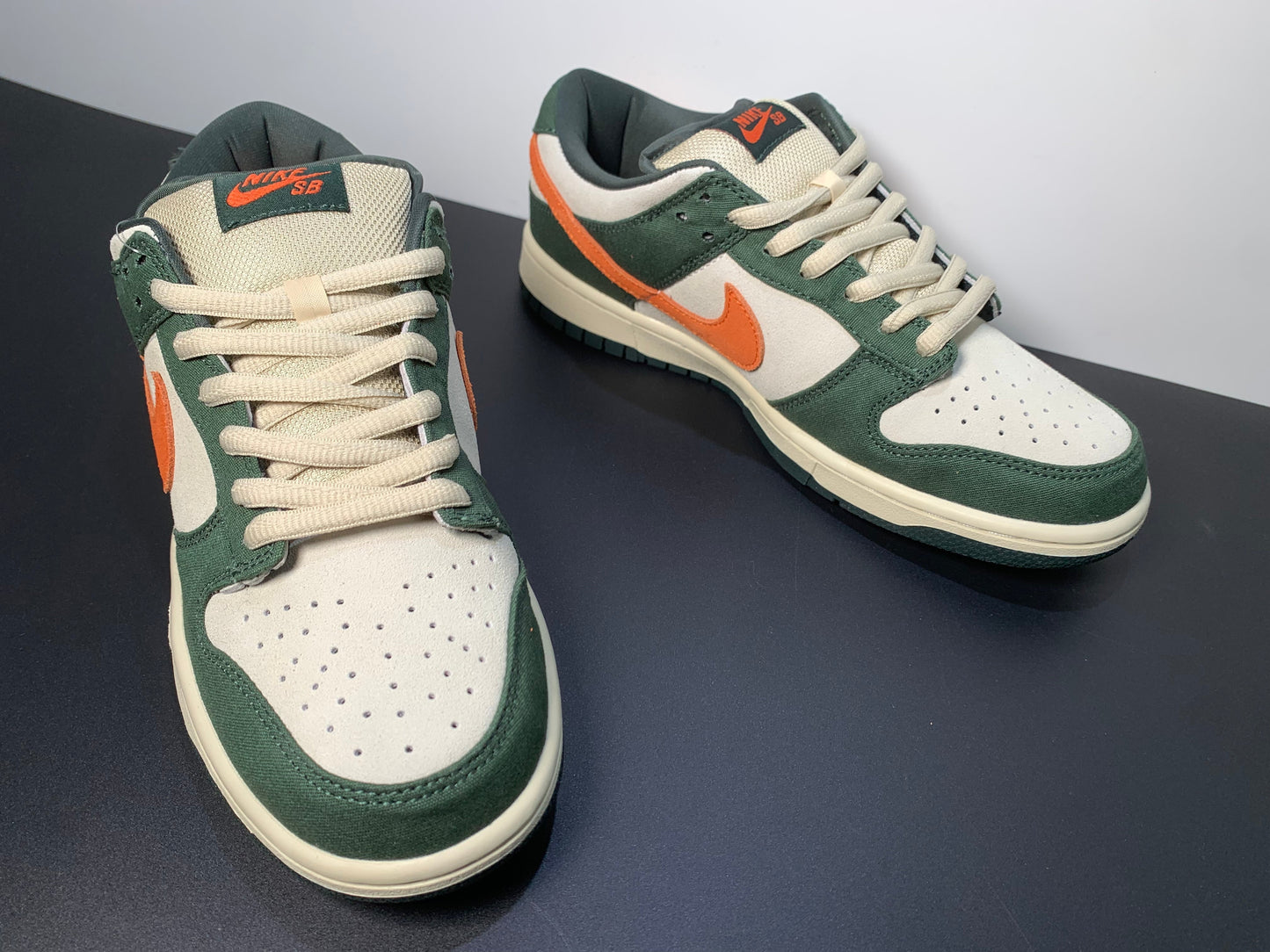 NK Dunk SB Low Eire Net Orange