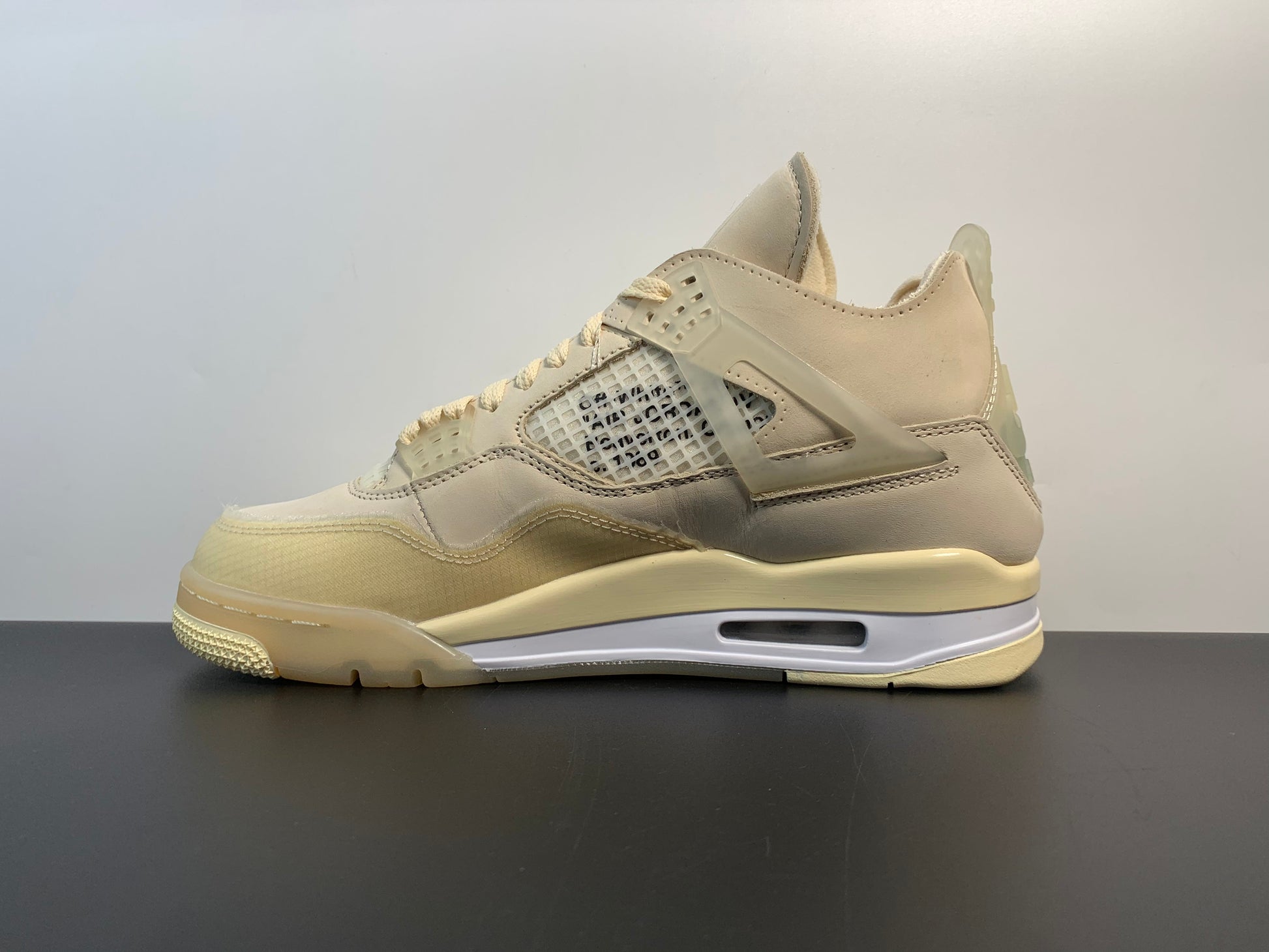 OFF-WHITE x Air Jordan 4 WMNS Mid Sail  CV9388-100