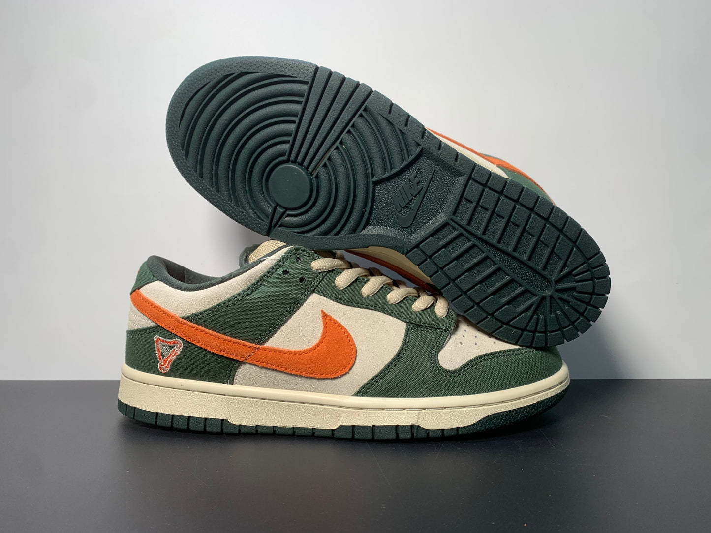 NK Dunk SB Low Eire Net Orange