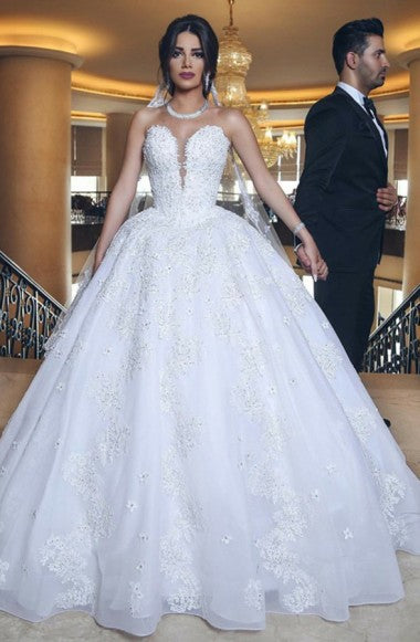 Ball Gown Sweetheart Court Train White Tulle Wedding Dress with Appliques Beading AHC571