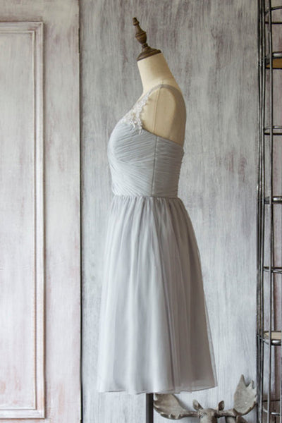  A-Line Boat Neck Knee-Length Grey Tulle Bridesmaid Dress with Appliques AHC639