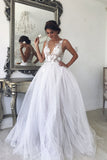 White V-neck Tulle Appliques Spaghetti Straps Wedding Dress NB7198